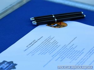 Uroczyste podpisanie aktu erekcyjnego w związku z budową nowego Posterunku Policji w Żórawinie