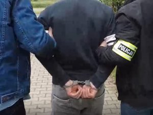 Funkcjonariusze ze Starego Miasta zatrzymali mężczyznę podejrzanego o pobicie w rejonie Pasażu Niepolda