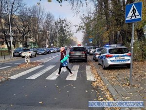Skrzyżowanie ulic Zielińskiego i Szczęśliwej było całkowicie zablokowane. Wszystko przez nieprawidłowo zaparkowane Audi
