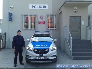 Natychmiastowa reakcja policjantów z powiatu wrocławskiego przyczyniła się do uratowania życia kobiecie wymagającej natychmiastowej operacji