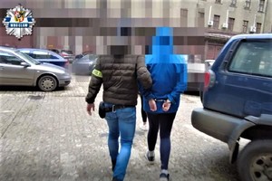 Dwa pojazdy skradzione z salonów aut używanych odzyskane przez wrocławskich policjantów, a sprawcy zatrzymani [FILM/FOTO]