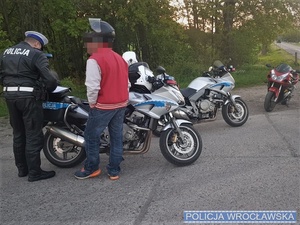 Randka motocyklem nad Zalewem Mietkowskim znajdzie swój finał w sądzie