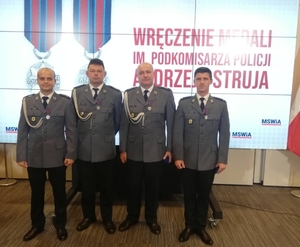 Odznaka imienia podkomisarza Policji Andrzeja Struja przyznana 13 dolnośląskim policjantom