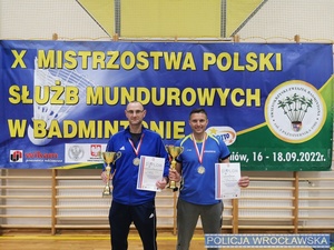Sukces wrocławskich policjantów na Mistrzostwach Polski Służb Mundurowych w Badmintonie