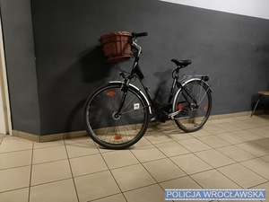 rower typu damka z koszykiem