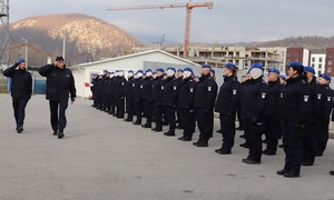 Delegacja polskiej Policji oraz Komisji Administracji i Spraw Wewnętrznych w Jednostce Specjalnej Polskiej Policji w Kosowie