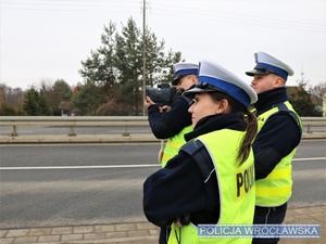 Wczoraj policjanci wrocławskiej drogówki przeprowadzili kolejne działania w ramach akcji pn. "Prędkość"
