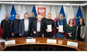 Umowa na cztery nowe Belle-407GXi dla polskiej Policji podpisana