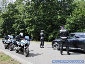 „Bezpieczny i MotoPomocny Motocyklista 2023”. Podziękowania dla policjantów Wydziału Ruchu Drogowego wrocławskiej komendy miejskiej