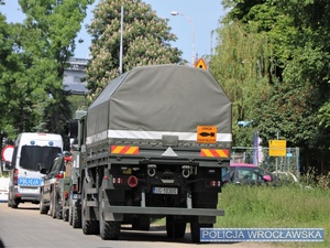 Wspólne działania służb przy ewakuacji mieszkańców wrocławskiego Ołbina zakończyły się bezpiecznie
