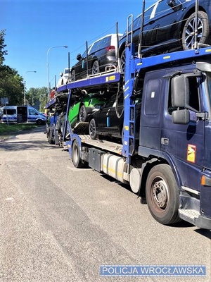 Transport drogowy bez wymaganej licencji i zakaz dalszej jazdy. Kara dla firmy może wynieść nawet 12 tys. złotych