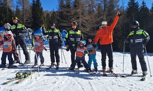 Polscy policjanci pełnią służbę na stokach narciarskich we Włoszech