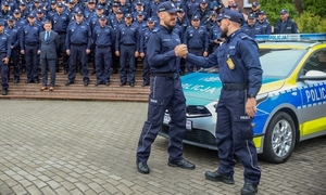 Wygrany radiowóz przekazali do walki z powodzią – piękny gest ostrowieckich policjantów