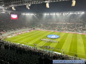 Wczorajszy mecz pomiędzy WKS Śląsk Wrocław oraz Górnik Zabrze zgromadził na Stadionie Miejskim we Wrocławiu prawie 13 tysięcy kibiców