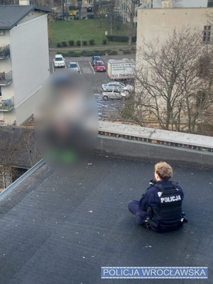 Empatia to jedna z cech, którą musi odznaczać się każdy policjant. Wykazali się nią funkcjonariusze z wrocławskiego Psiego Pola, którzy uratowali życie 33-letniemu mężczyźnie