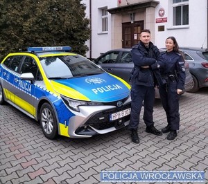 Funkcjonariusze z Komisariatu Policji Wrocław-Fabryczna w ostatnim czasie dwukrotnie pomogli osobom w kryzysie emocjonalnym