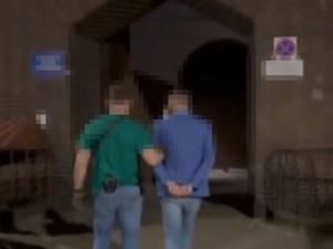 Wrocławscy policjanci zatrzymali mężczyznę, który podawał się za lekarza-ginekologa... w ten sposób podrywał kobiety