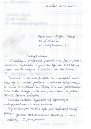 Podziękowania od starszego mężczyzny dla policjantów operacyjnych z komendy miejskiej we Wrocławiu