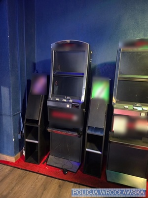 na zdjęciu widać automat