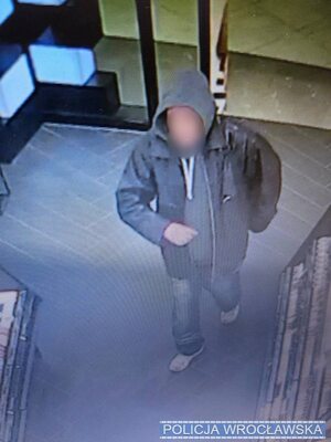 Wrocławscy policjanci zatrzymali sprawcę kradzieży zegarka za 100 tys. zł
