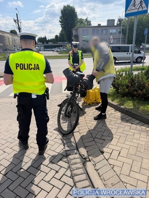 kontrole rowerów przez policjantów