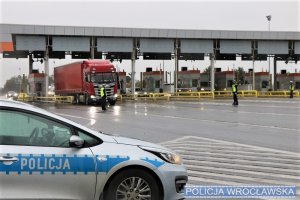 Realizacja akcji trzeźwy poranek na autostradzie A4 w miejscu poboru opłat