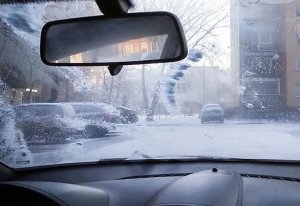 Czy przygotowałeś już auto do jazdy w jesienno-zimowych warunkach pogodowych? Jeśli nie – zrób to natychmiast!