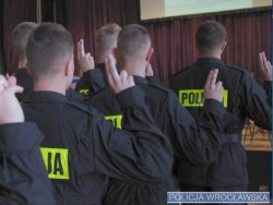 Policjanci podczas ślubowania