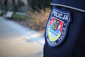 Policjanci dbali o bezpieczeństwo podczas wydarzeń odbywających się dziś we Wrocławiu