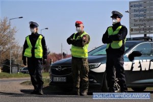 61-latka mając 3 promile alkoholu w organizmie kierowała samochodem osobowym, pomimo orzeczonego przez sąd zakazu