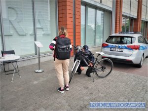 Wzmożone działania policjantów z wrocławskiego Śródmieścia na rzecz bezpieczeństwa mieszkańców i turystów