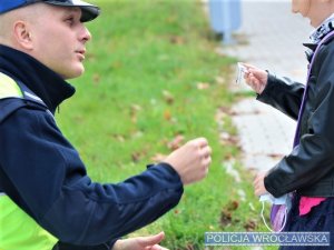 Policjanci biorący udział w akcji Bezpieczna droga do szkoły