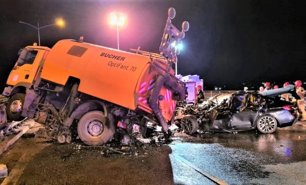 Tragiczny Wypadek Na Autostradowej Obwodnicy Wroc Awia Apelujemy O Rozs Dek I Ostro N Jazd